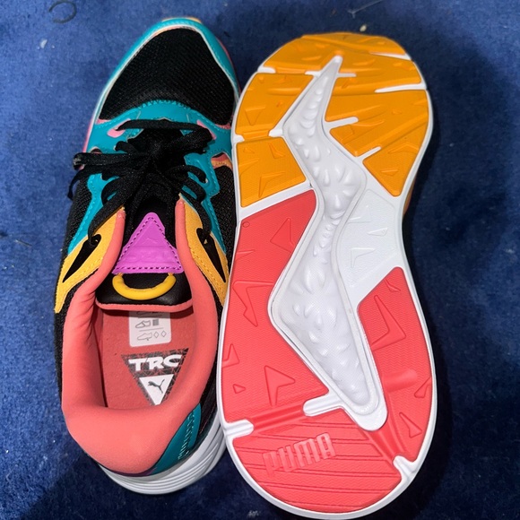 WMNS Puma TRC Mira Lava - 'Puma Black' Size 9 - Picture 5 of 6